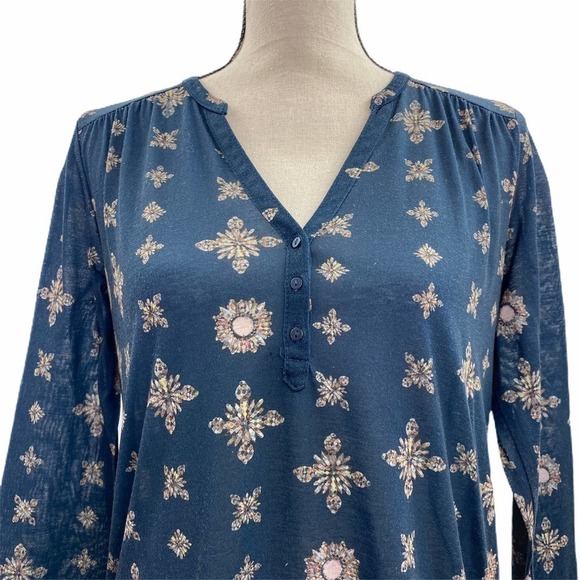 H&m High Low Quarter Button Printed Blouse Small - Picture 2 of 11